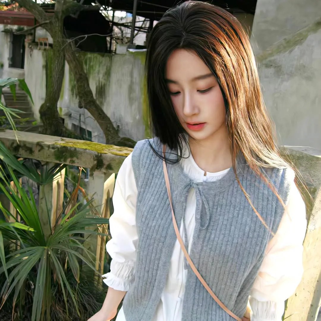 新版:我竟困在同一天一万年